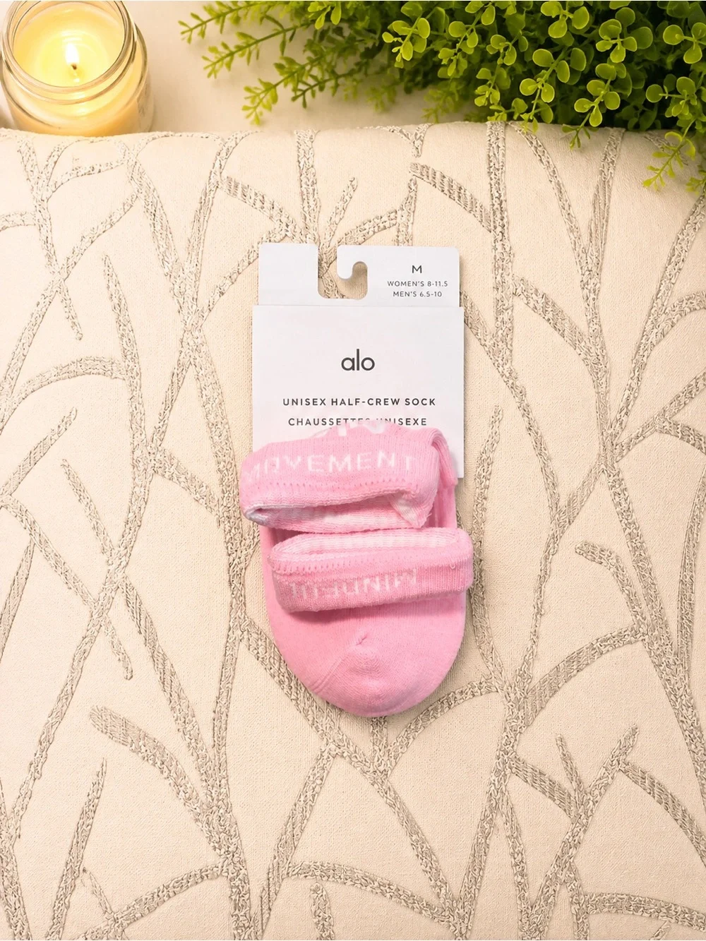 Alo Unisex Half-Crew Sock NWT in Sweet Pink/White ~ Size M